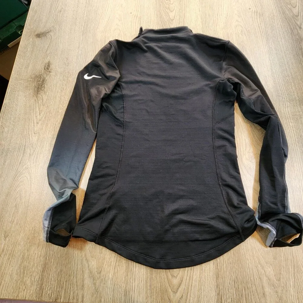 Nike Pro Hyperwarm Women’s Medium Mock Neck Training Top Black Grey Ombre Sleeve